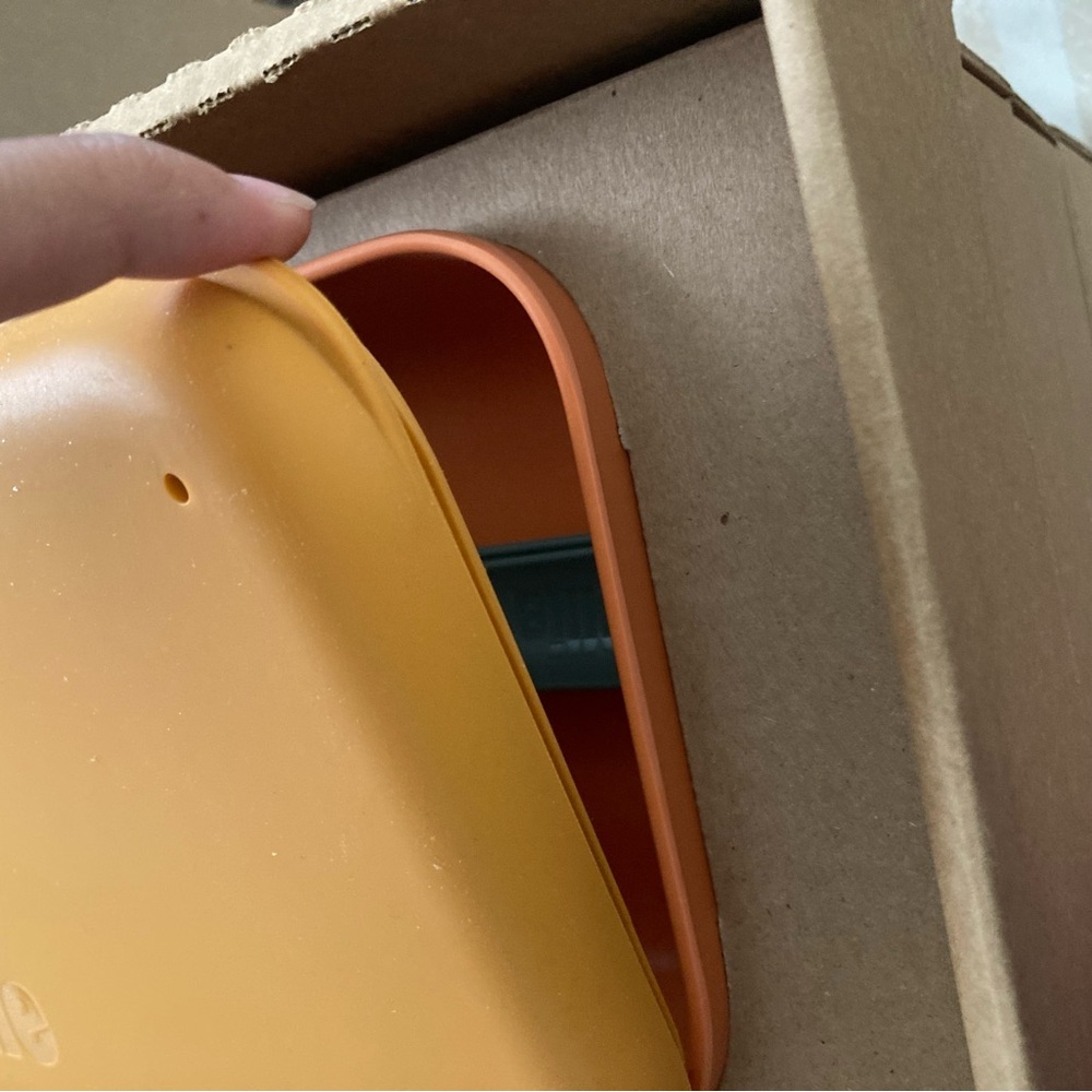 Ollie Yellow bamboo fiber & Silicone food Case - Picture 3 of 6